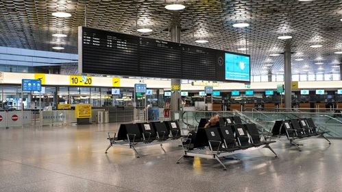 航空、旅游與零售業崗位危機 多重沖擊下的就業挑戰